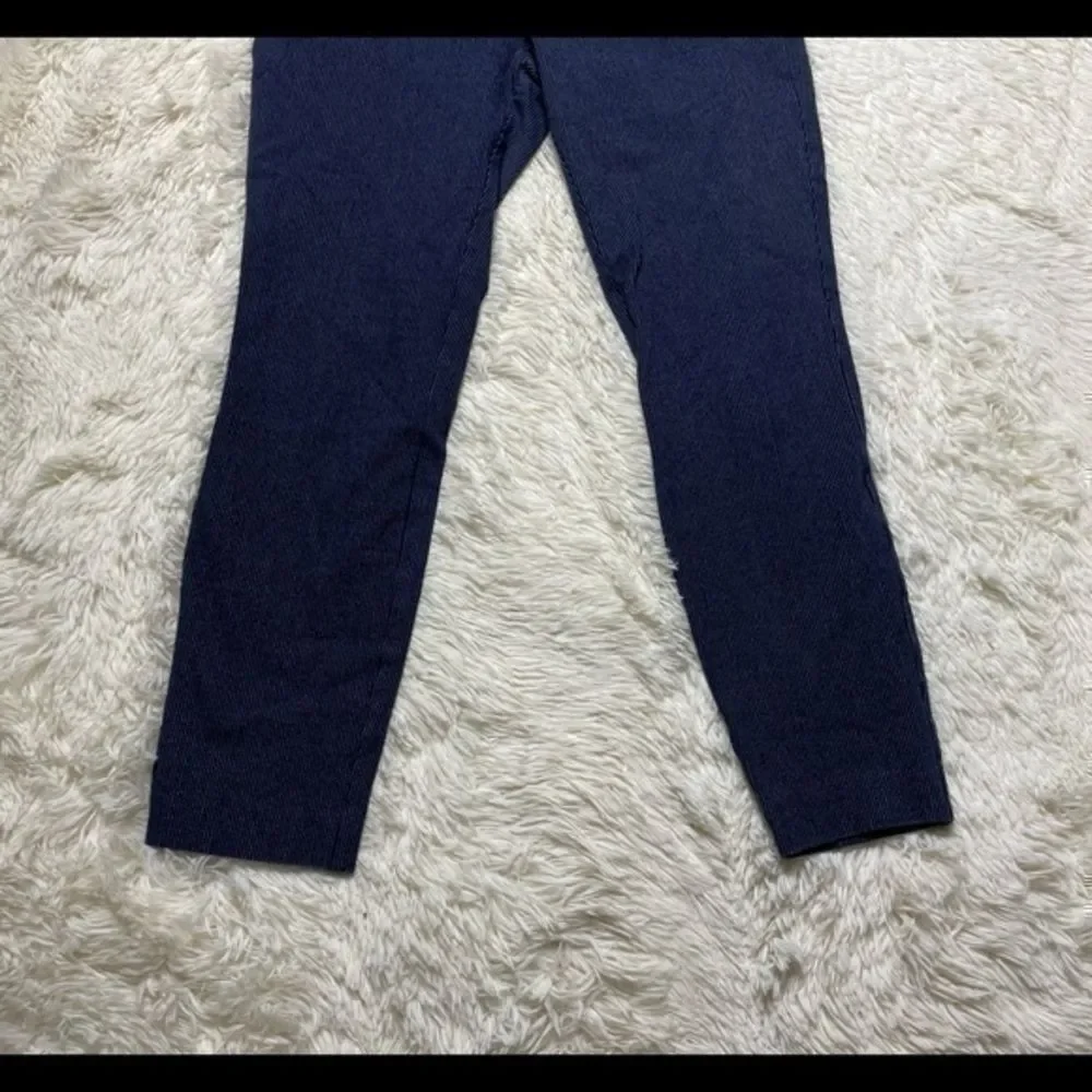 Women’s GAP pinstriped blue skinny ankle pants size 2 - Picture 2 of 9